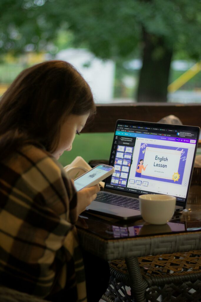 Création de contenue EMAGISON Création de contenue EMAGISON